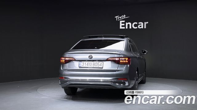 Volkswagen Jetta 2024 — photo 4