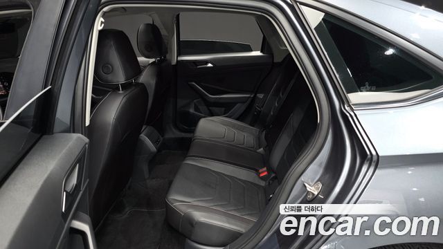 Volkswagen Jetta 2024 — photo 18