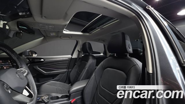 Volkswagen Jetta 2024 — photo 24