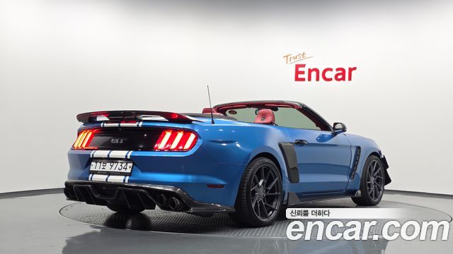 Ford Mustang 2015 — photo 2