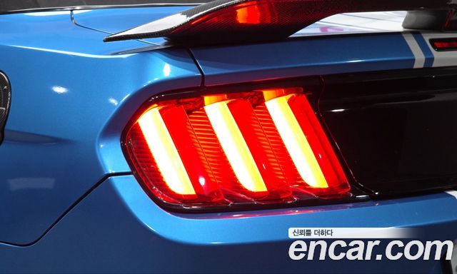 Ford Mustang 2015 — photo 9