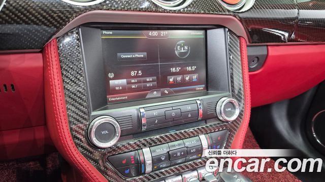 Ford Mustang 2015 — photo 31