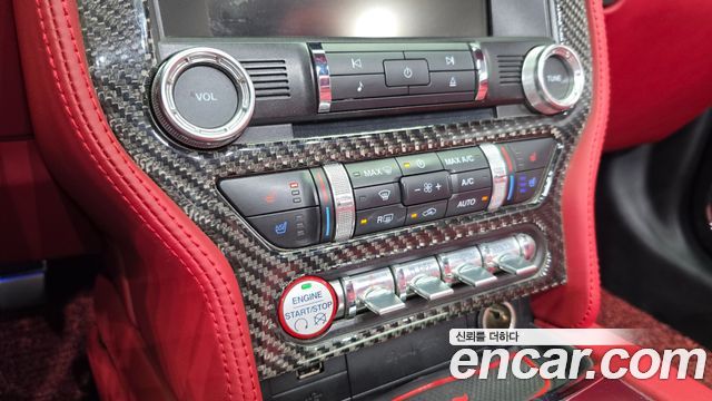 Ford Mustang 2015 — photo 32