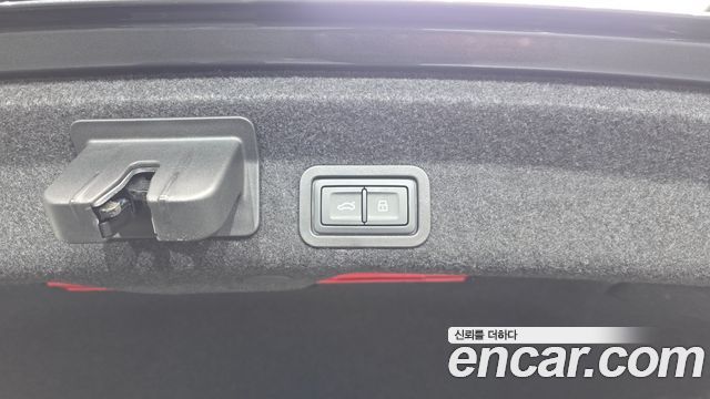 Audi A6 2022 — photo 29