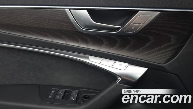 Audi A6 2022 — photo 30