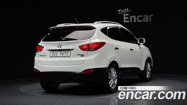 Hyundai Tucson 2010 — photo 2