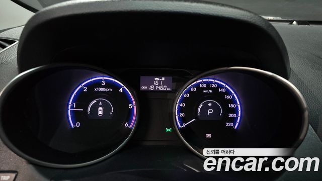 Hyundai Tucson 2010 — photo 8