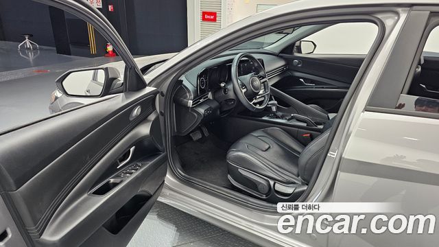Hyundai AVANTE 2023 — photo 13