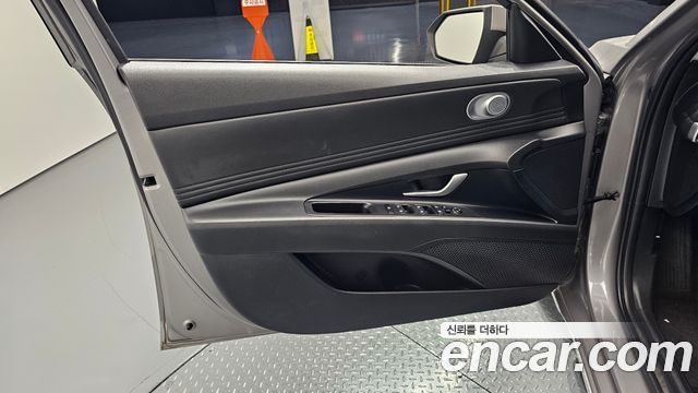 Hyundai AVANTE 2023 — photo 14