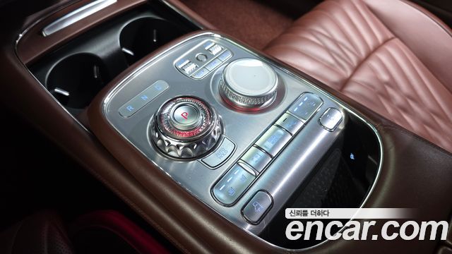 Genesis G90 2022 — photo 9
