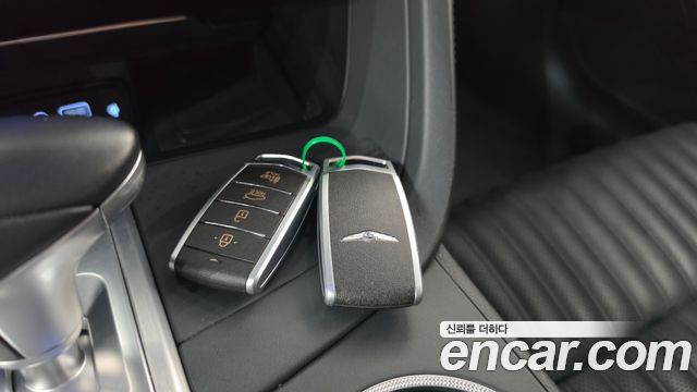 Genesis G70 2019 — photo 21