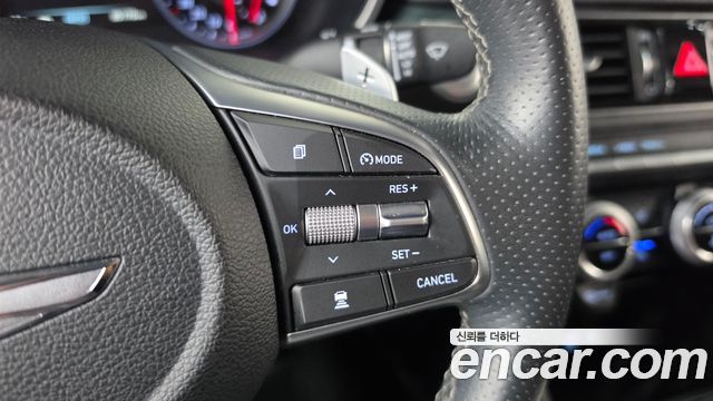 Genesis G70 2019 — photo 22