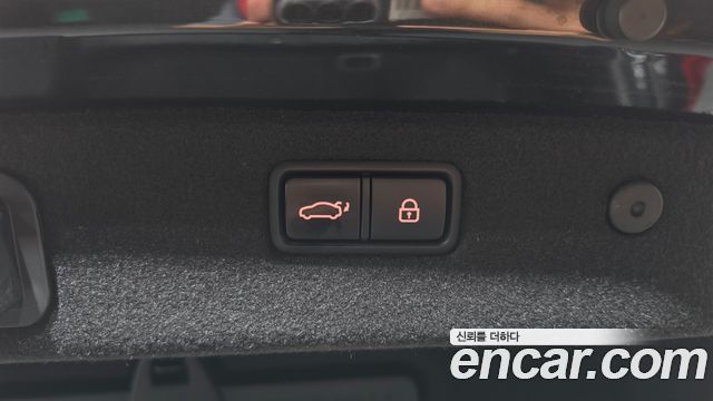 Genesis G70 2019 — photo 23