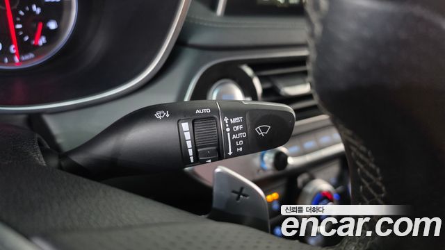 Genesis G70 2019 — photo 29