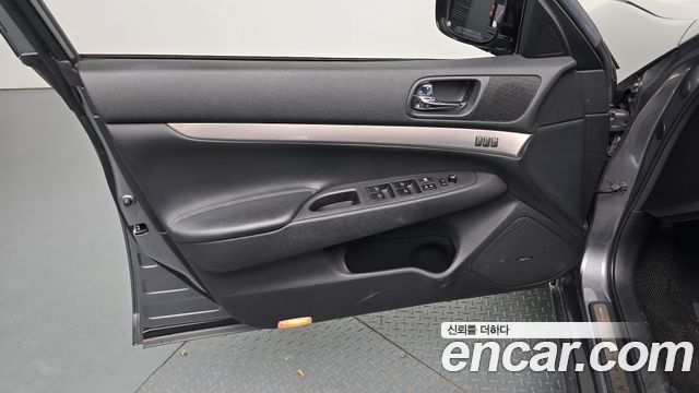 Infiniti G 2010 — photo 14