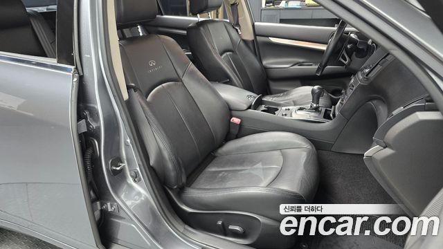 Infiniti G 2010 — photo 16
