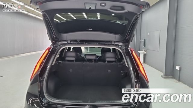 Kia Niro 2023 — photo 17
