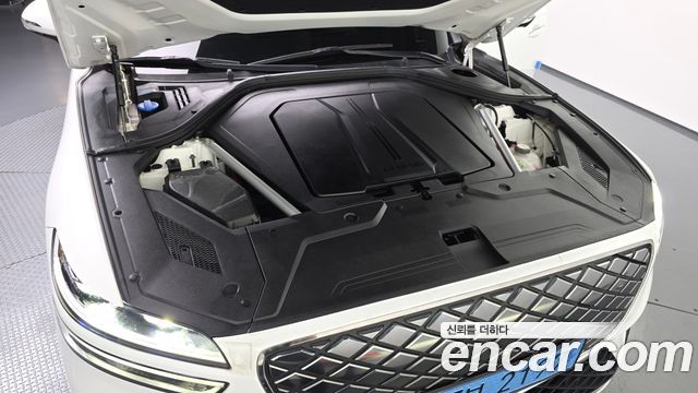 Genesis GV70 2022 — photo 6