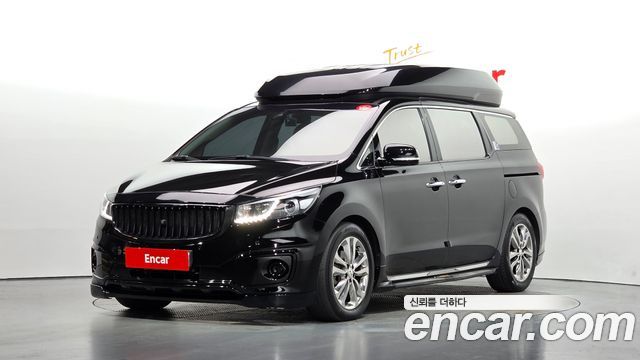 Kia Canival 2018 — photo 1