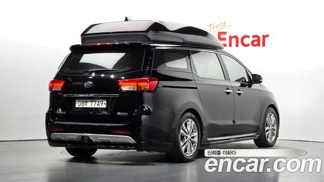 Kia Canival 2018 — photo 2