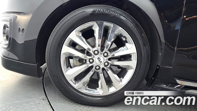Kia Canival 2018 — photo 5