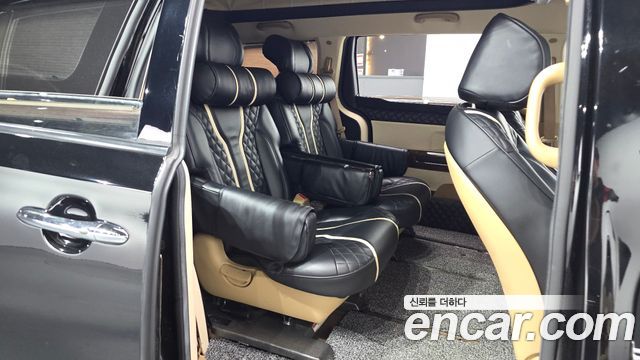 Kia Canival 2018 — photo 12