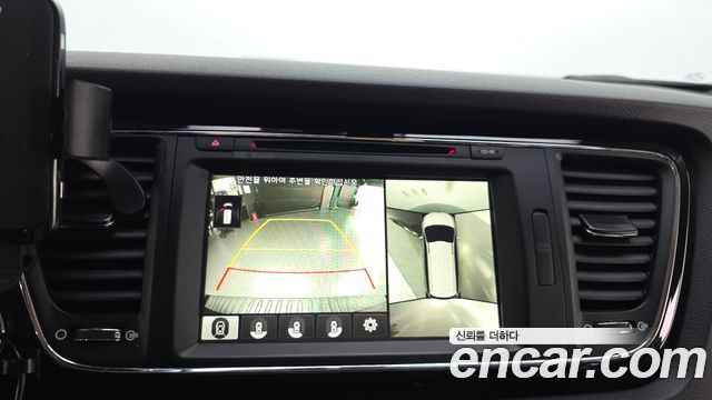 Kia Canival 2018 — photo 15
