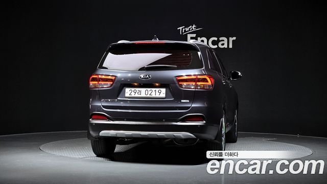 Kia Sorento 2016 — photo 4