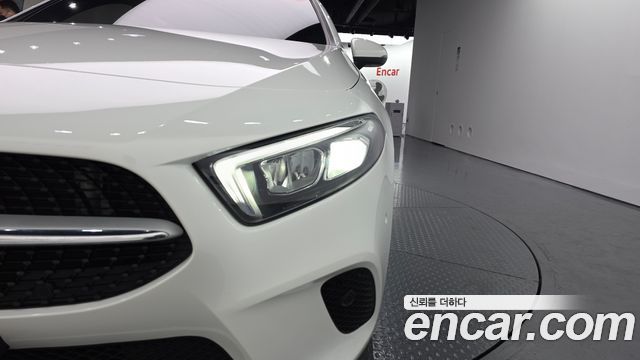 Mercedes-Benz A-Class 2022 — photo 8