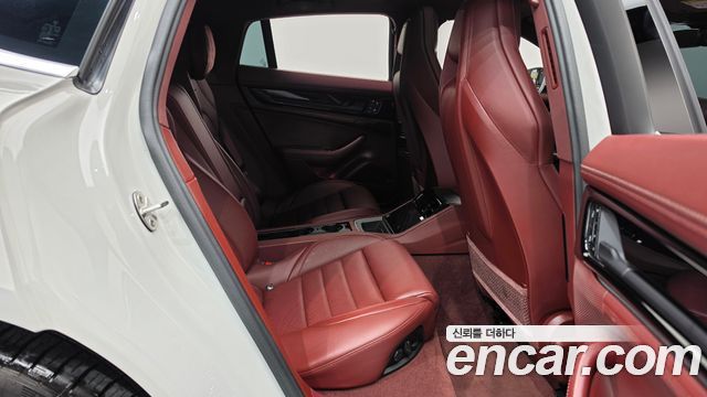 Porsche Panamera 2025 — photo 17