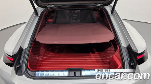 Porsche Panamera 2025 — photo 26