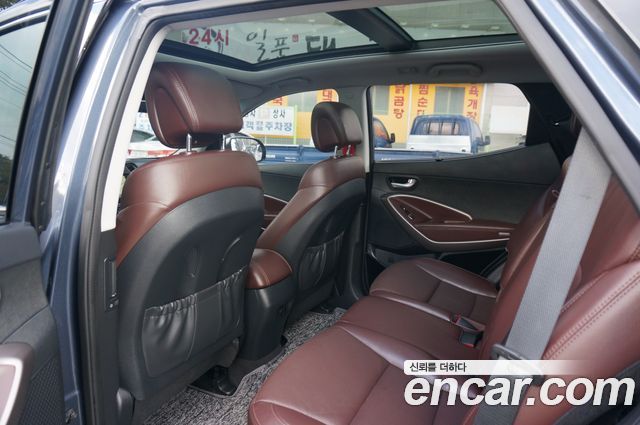 Hyundai Santafe 2017 — photo 15