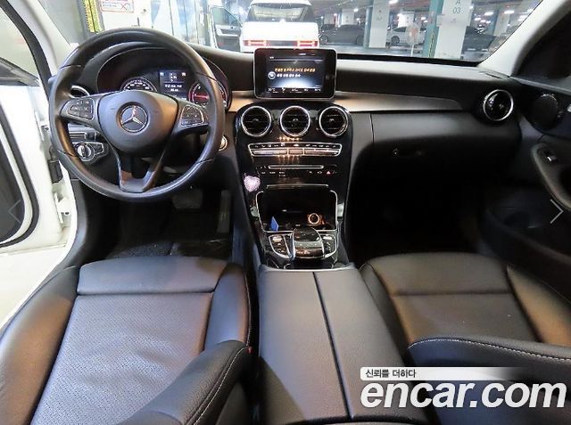 Mercedes-Benz C-Class 2017 — photo 10