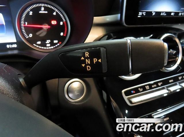 Mercedes-Benz C-Class 2017 — photo 12