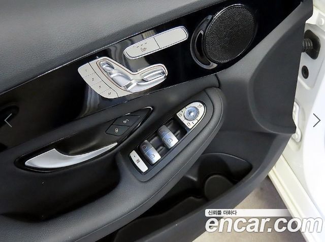 Mercedes-Benz C-Class 2017 — photo 13