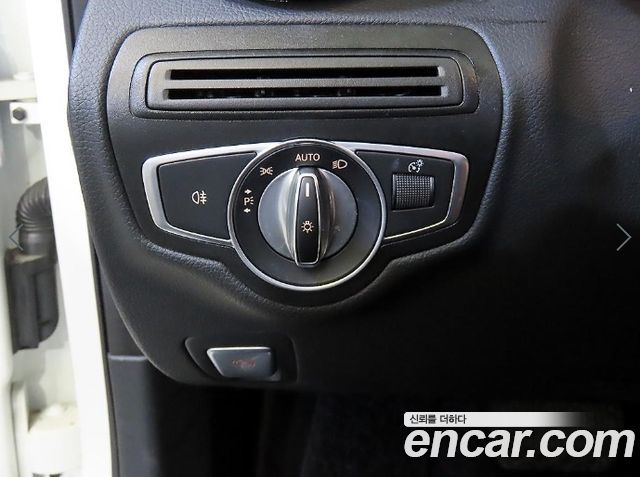 Mercedes-Benz C-Class 2017 — photo 14
