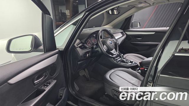 BMW 2-Series 2015 — photo 10