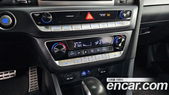 Hyundai Sonata 2018 — photo 18