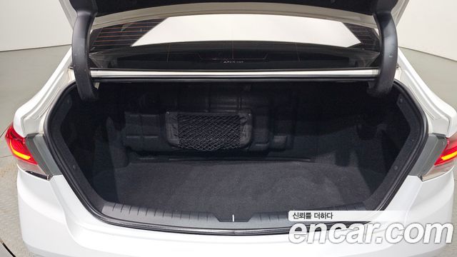 Hyundai Sonata 2018 — photo 20