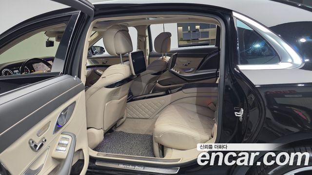 Mercedes-Benz S-Class 2015 — photo 17