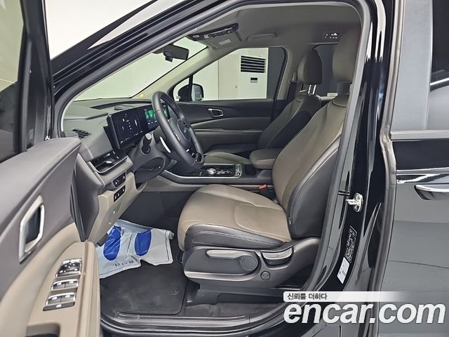 Kia Canival 2025 — photo 11