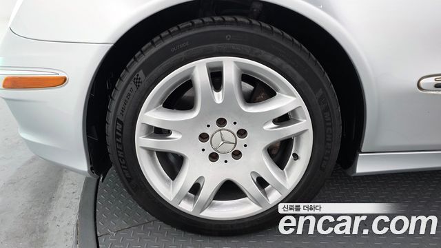 Mercedes-Benz E-Class 2007 — photo 5