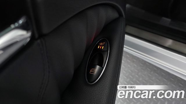 Mercedes-Benz E-Class 2007 — photo 15