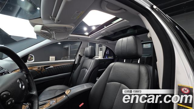 Mercedes-Benz E-Class 2007 — photo 17