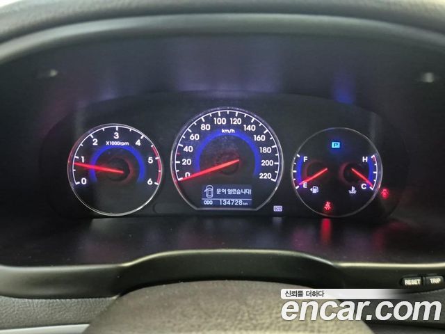 Hyundai Santafe 2012 — photo 8