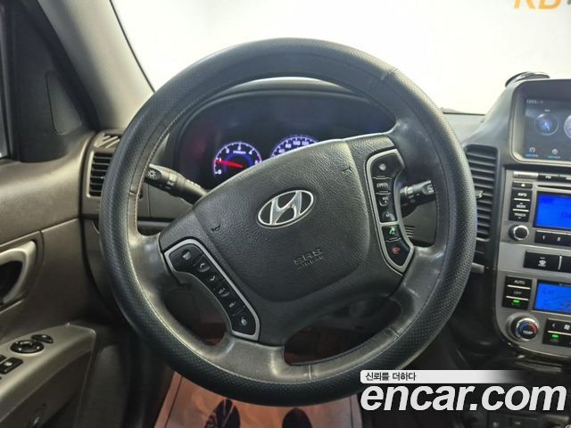 Hyundai Santafe 2012 — photo 18