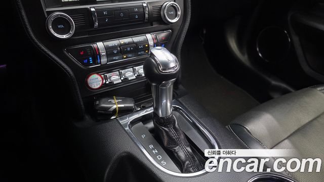 Ford Mustang 2016 — photo 9