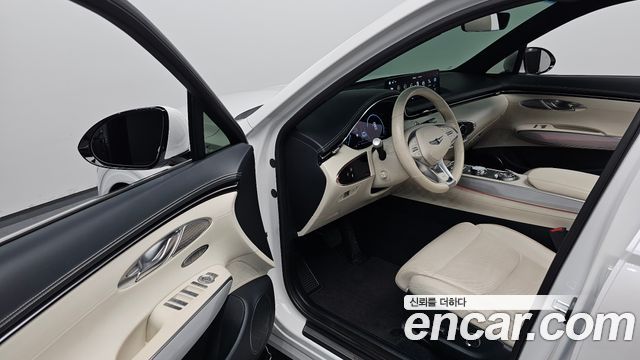 Genesis GV70 2022 — photo 13