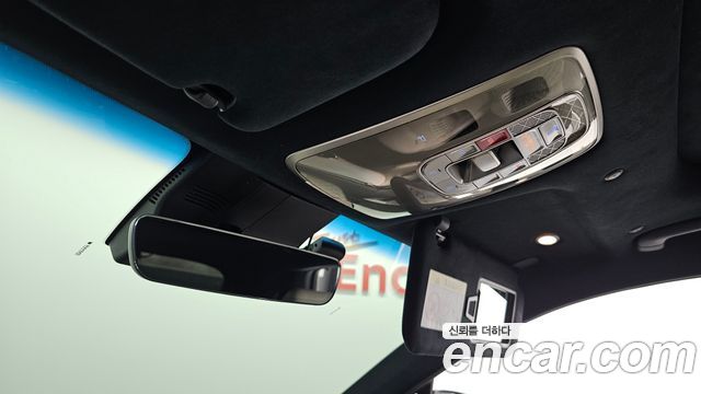 Genesis GV70 2022 — photo 23
