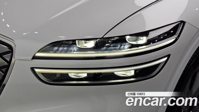 Genesis GV70 2022 — photo 8